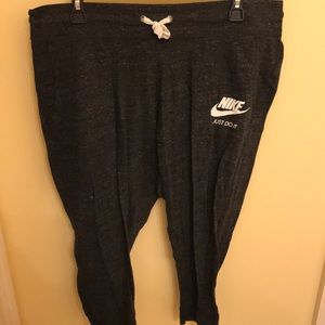 charcoal cropped nike joggers